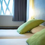 Отель Campanile Congres Clemenceau 3*