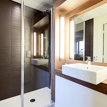 ホテル カンパニール コングレ クレマンソー ディジョン