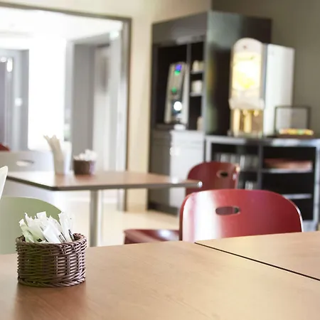 ホテル カンパニール コングレ クレマンソー ディジョン