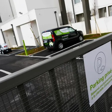 Campanile Congres Clemenceau מלון