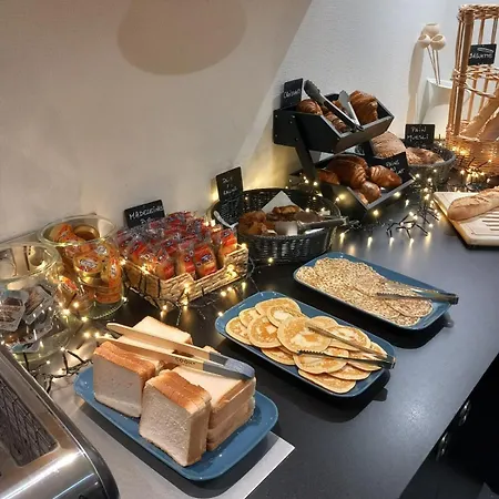 カンパニール コングレ クレマンソー 3*