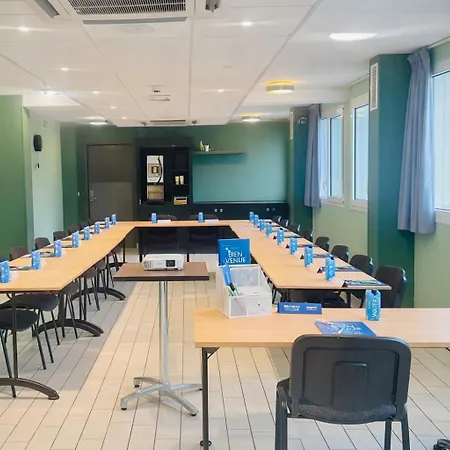 Campanile Congres Clemenceau מלון