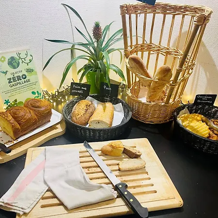 カンパニール コングレ クレマンソー ホテル 3*