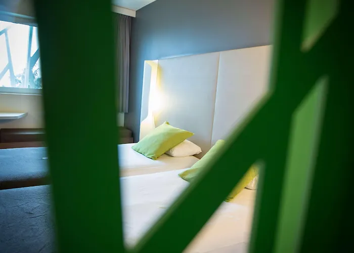 Campanile Congres Clemenceau Hotel 3*