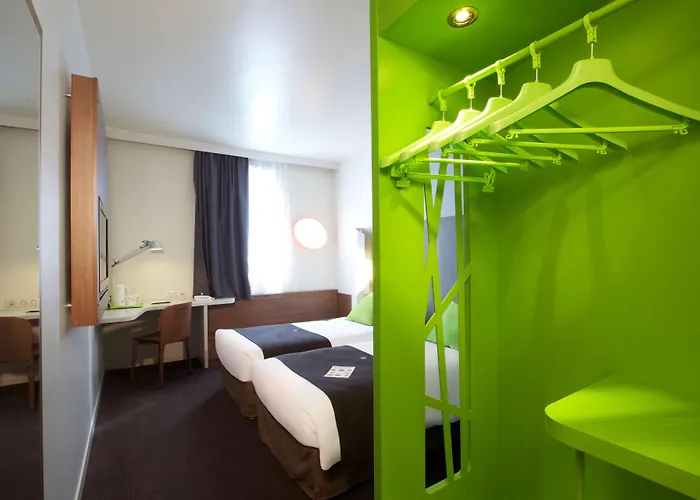 Hotel Campanile Congres Clemenceau 3*