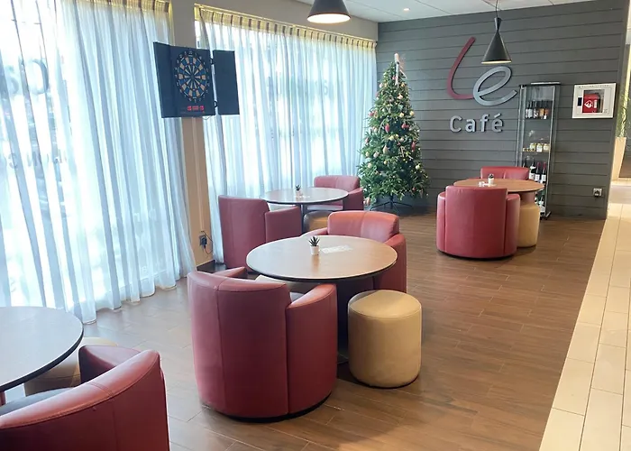 Hotel Campanile Congres Clemenceau 3*